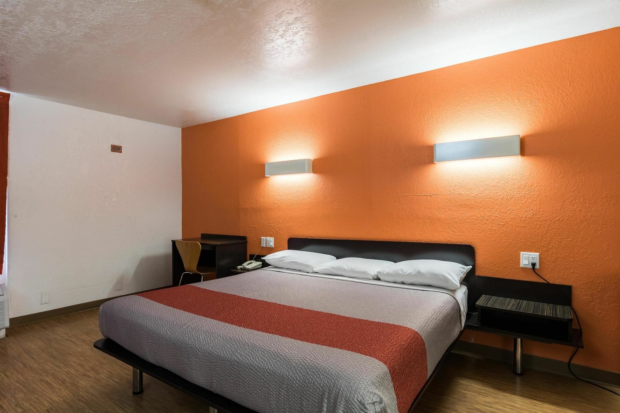 6-uvalde, Tx Hotel